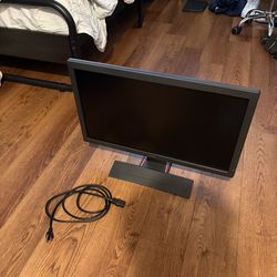 BenQ gaming monitor with cable