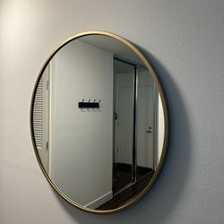 Circular Mirror Gold Rim