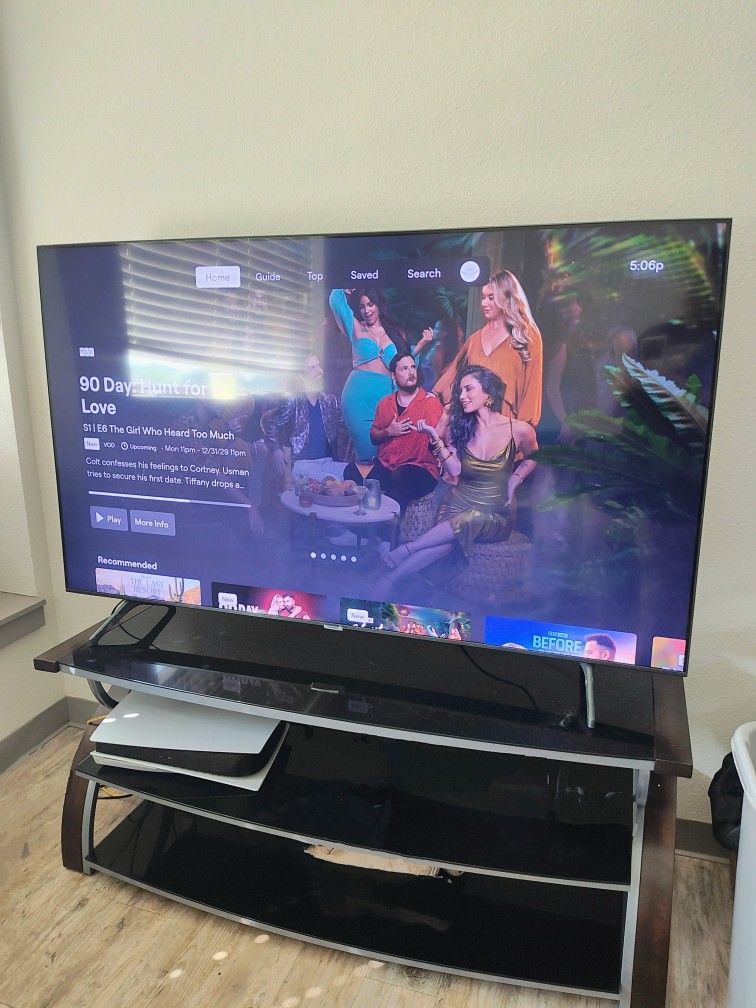 TV & TV Stand 🙃