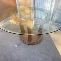 Heavy round table With wood base 