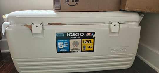120 Qt/ 113L Cooler Used