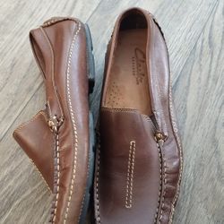MEN'S CLARK'S BROWN SLIP ON LOAFERS SHOES NC SIZE 11M