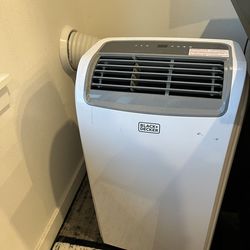 Black + Decker Portable AC Unit 8000 BTU