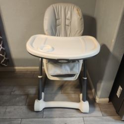 Grago Baby Highchair