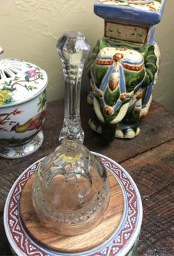 VTG CLEAR 24% LEAD CRYSTAL HAND CUT BELL