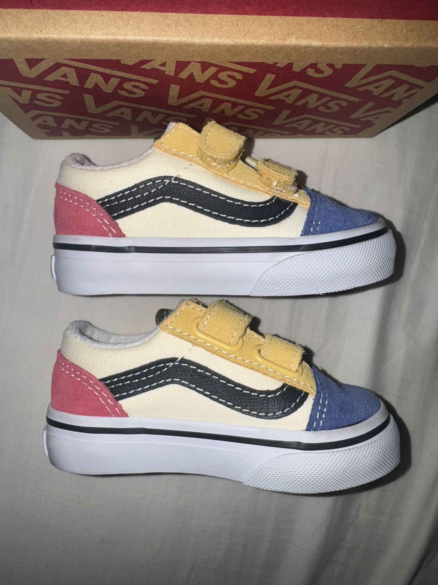 Tiny Vans