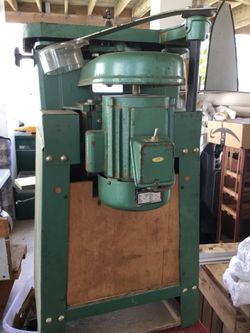 Grizzly wood shaper Model G1024