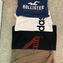 Four Namebrand T-Shirts SizeXS