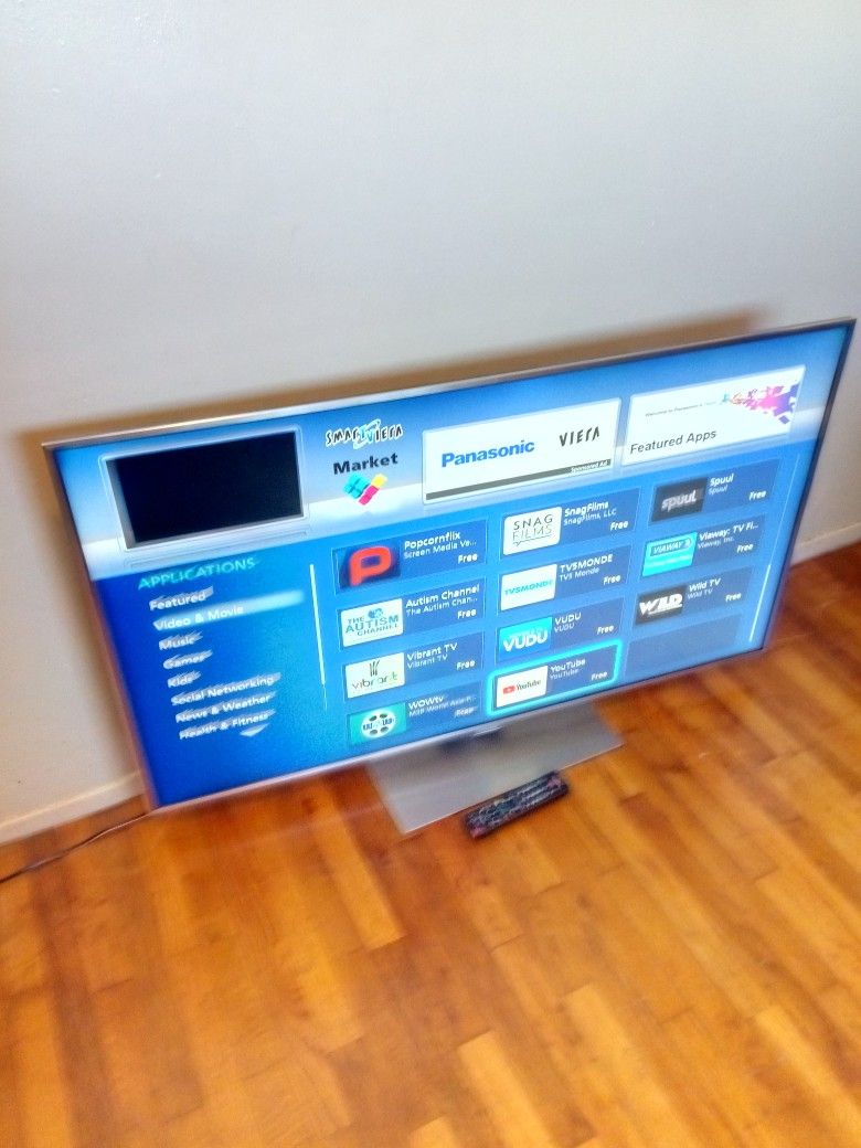 55" PANASONIC LED 3D HDTV 1080P 