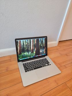 Macbook pro 15 inch i7 8gb ram 256gb ssd, Adobe, ms office, logic pro final cut or best offers
