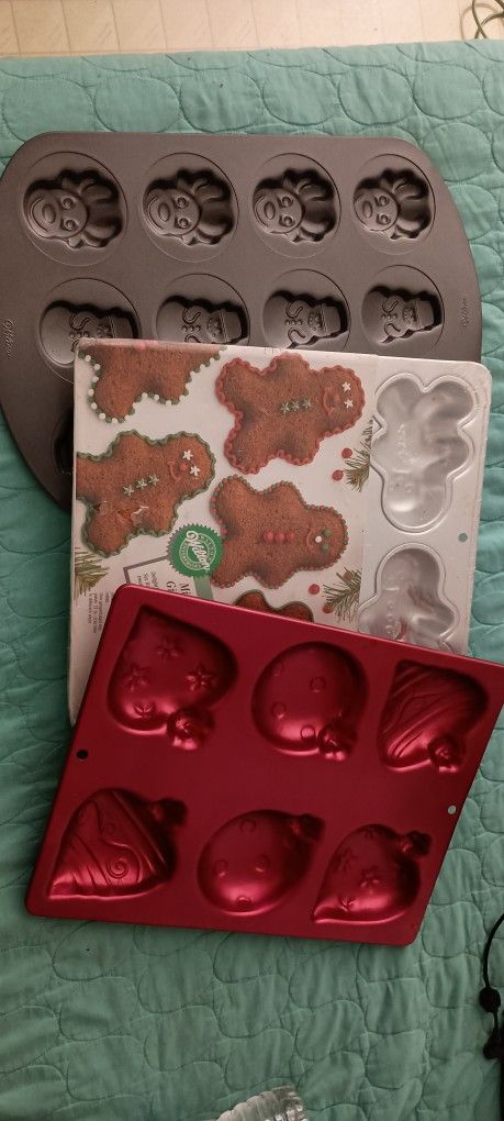 Wilton Christmas Cookie Baking Pans/Trays