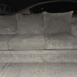 Couch Like New... No Pets