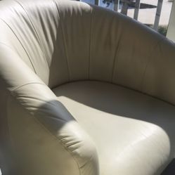 Rotating Leather Bucket Chair