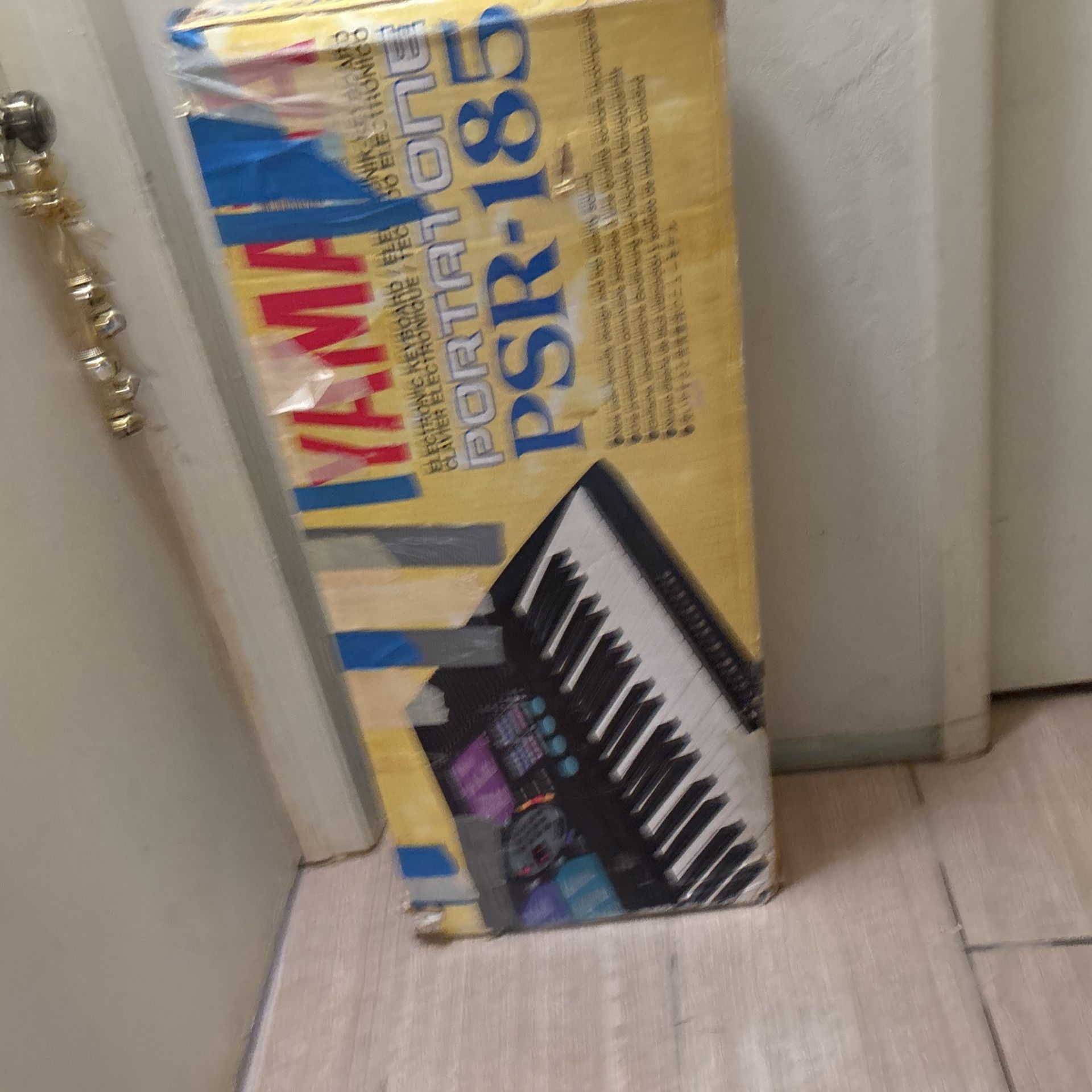 Electronic Keyboard 