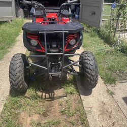 Selling This Four wheeler I Need Gone ASAP 1.300 Needs Carb Clean