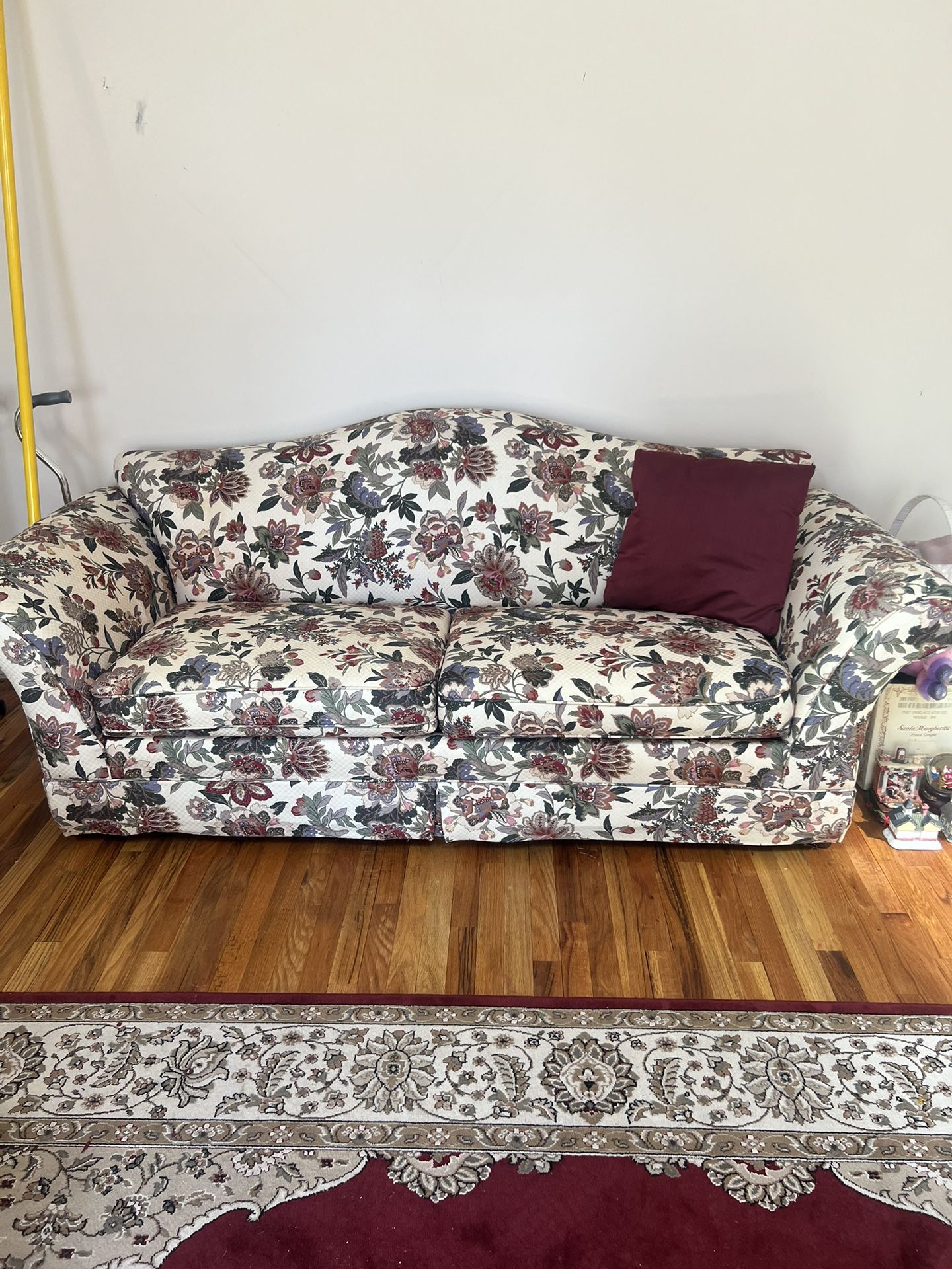 Sofa With Pull Out Sleeper Bed