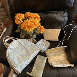 5 Pc Womens Toiletry Set