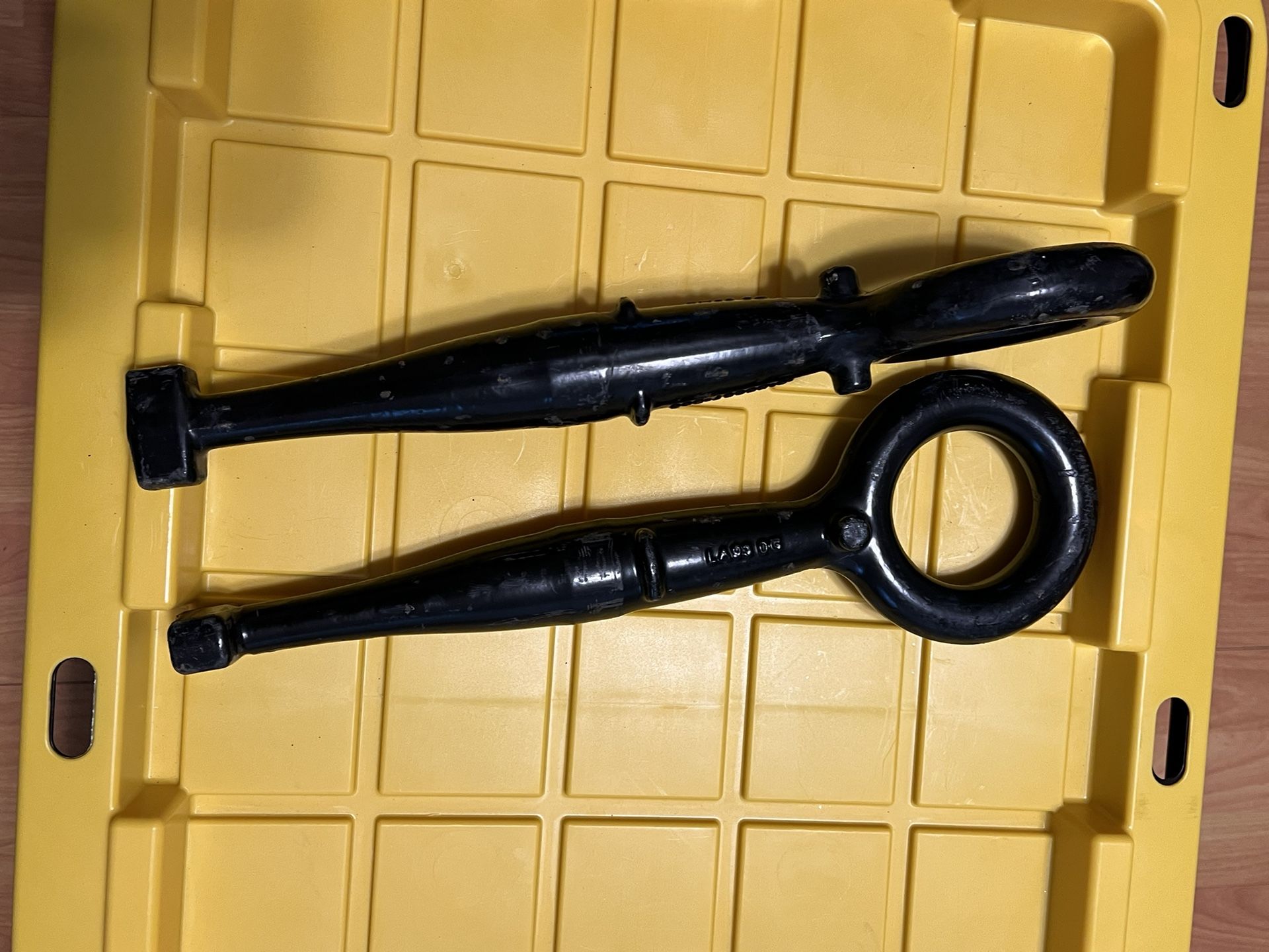 Freightliner Tow Hooks