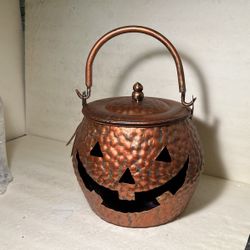 Jack O’ Lantern Pumpkin Cauldron With Lid  Indoor & Outdoor Use Brand New 