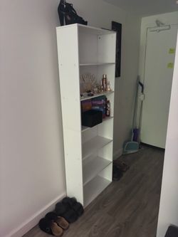 Shelf tall