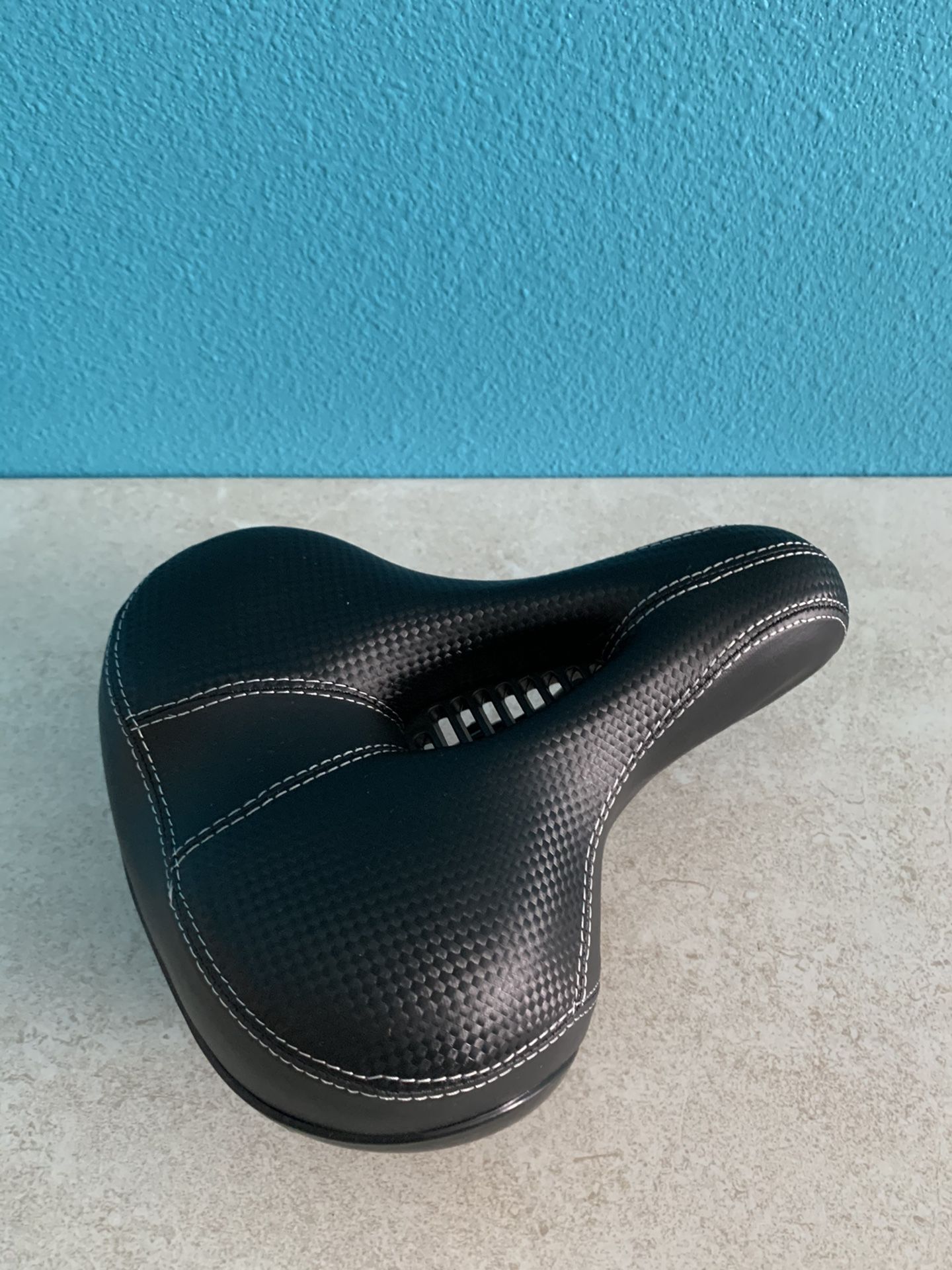 Brand New XL Wide Bicycle Cruiser Seat - Universal Fit - For Any Bike