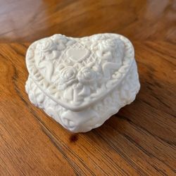 Beautiful Like New White Trinket Box with Floral and Hearts Design