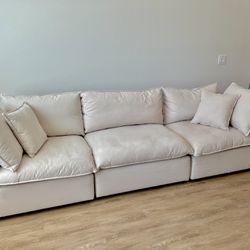 Cali Modular Sofa in Color Natural 