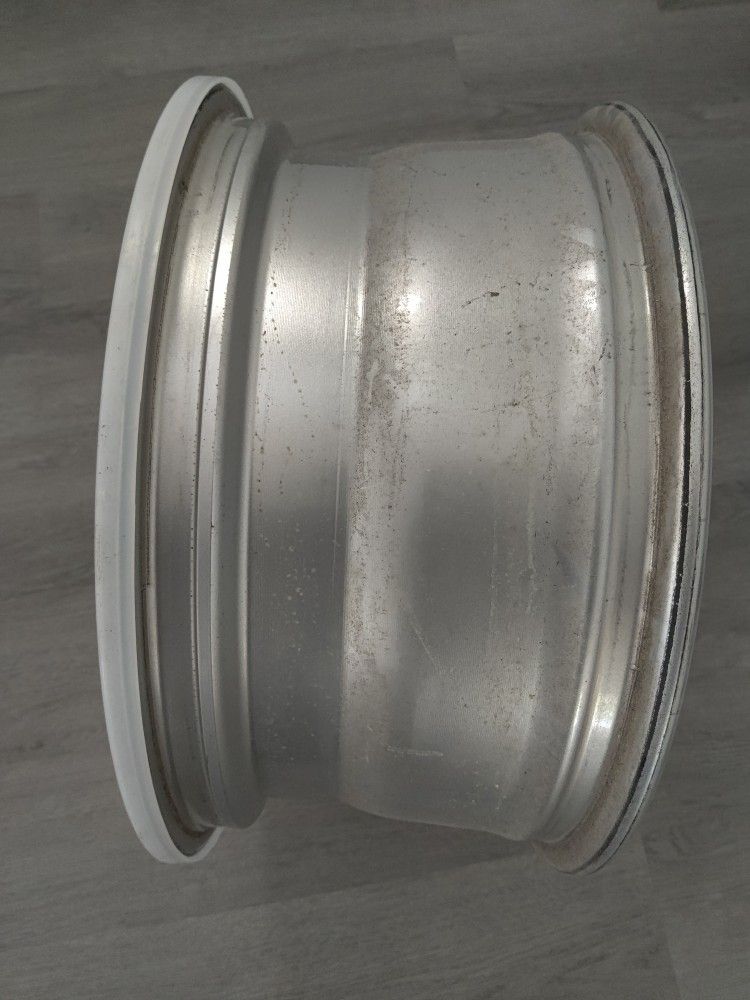 17X8 Aluminum rims
