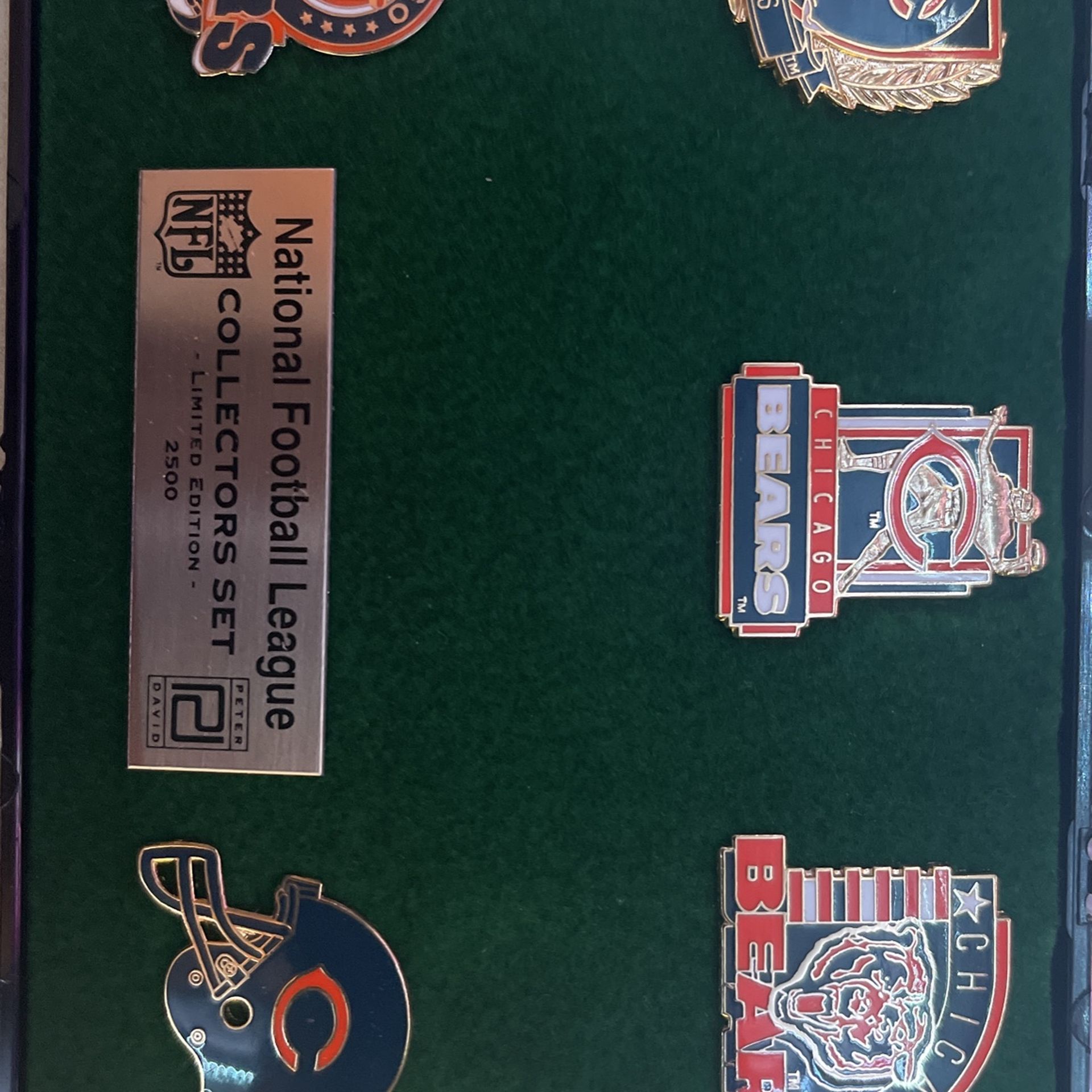 1993 Chicago Bears Pin Set