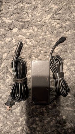 65W USB-C Laptop Charger / Power Adapter