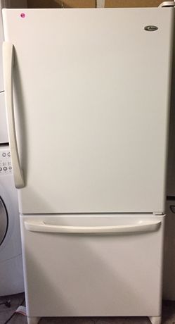 Amana Bottom Freezer Fridge 30" Width