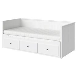 $350 ea. (2) Hemnes White Daybed with 3 drawers Twin 