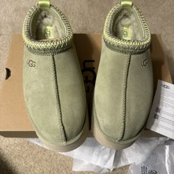 UGG® Tazz Il Platform Slippers green new design