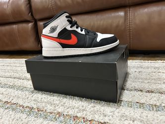 Air Jordan 1 Mid 