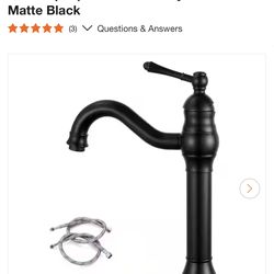 Single-Handle Single Hole Bathroom Faucet (Black)