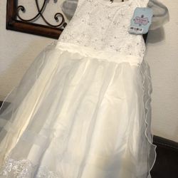 FLOWER GIRLS DRESSES SIZES 10 -8 -6 NEW WITH TAG