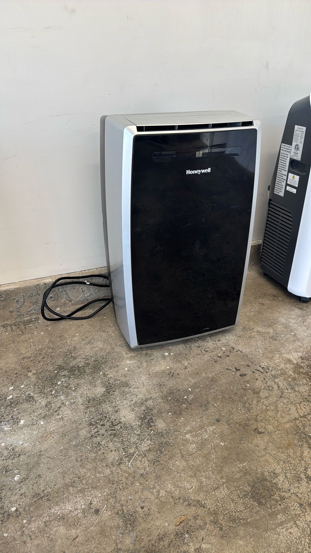 Honeywell Portable AC