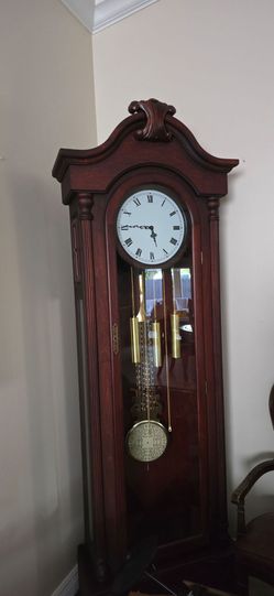 Grandfather Clock Cherry Wood Pendulum
