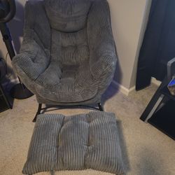 Chair w/ Footrest