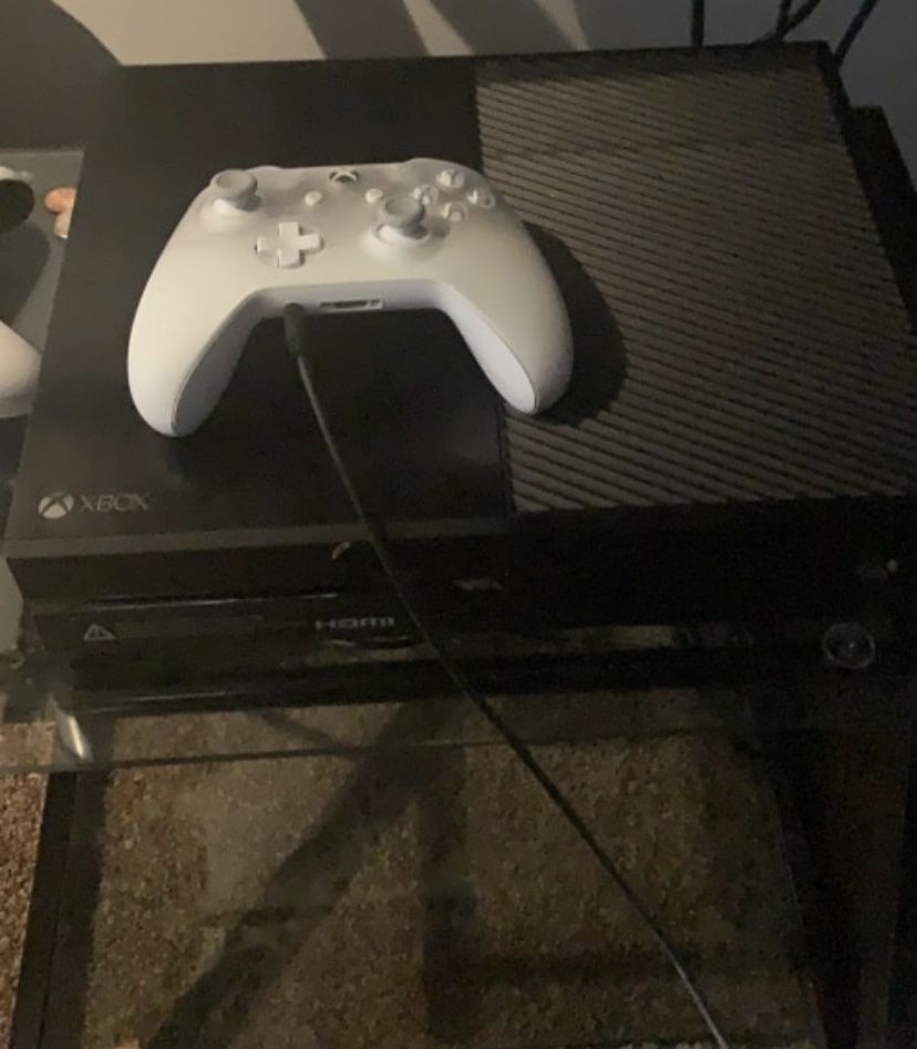 Xbox one with controller