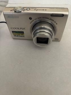 Nikon coolpix s6200 camera