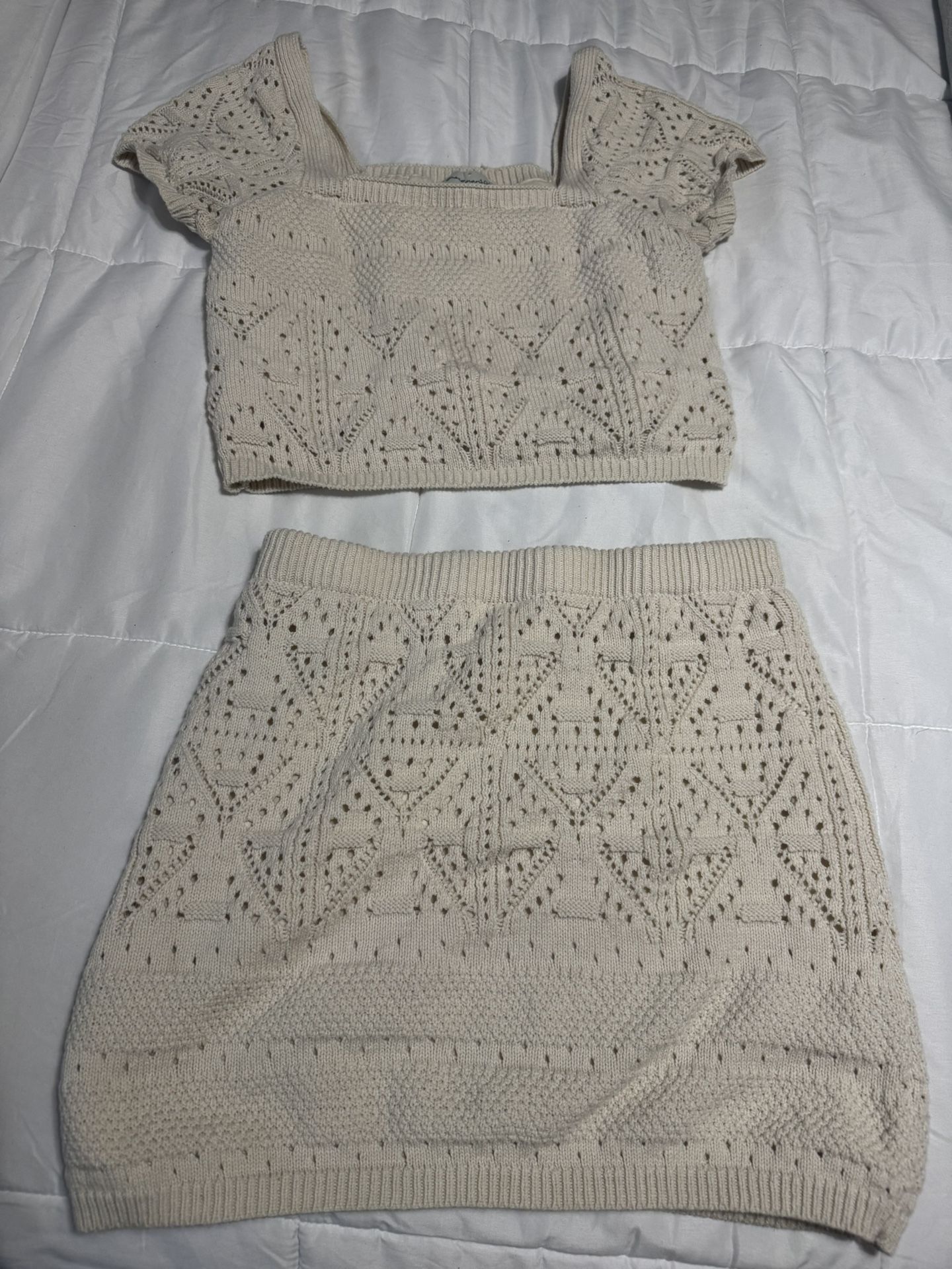 Cream knit two-piece set - cropped top and mini skirt #knitset