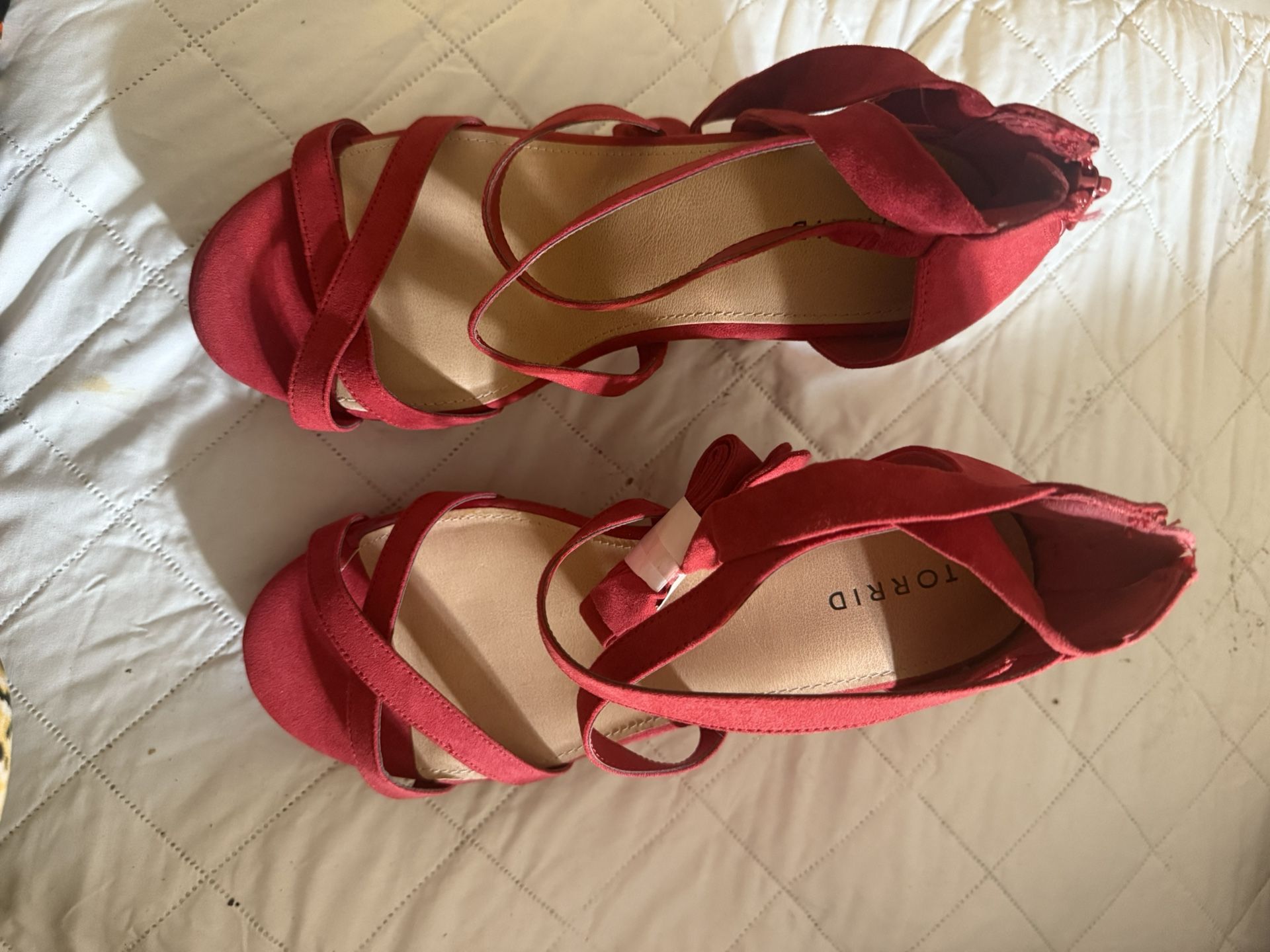 Red wedges