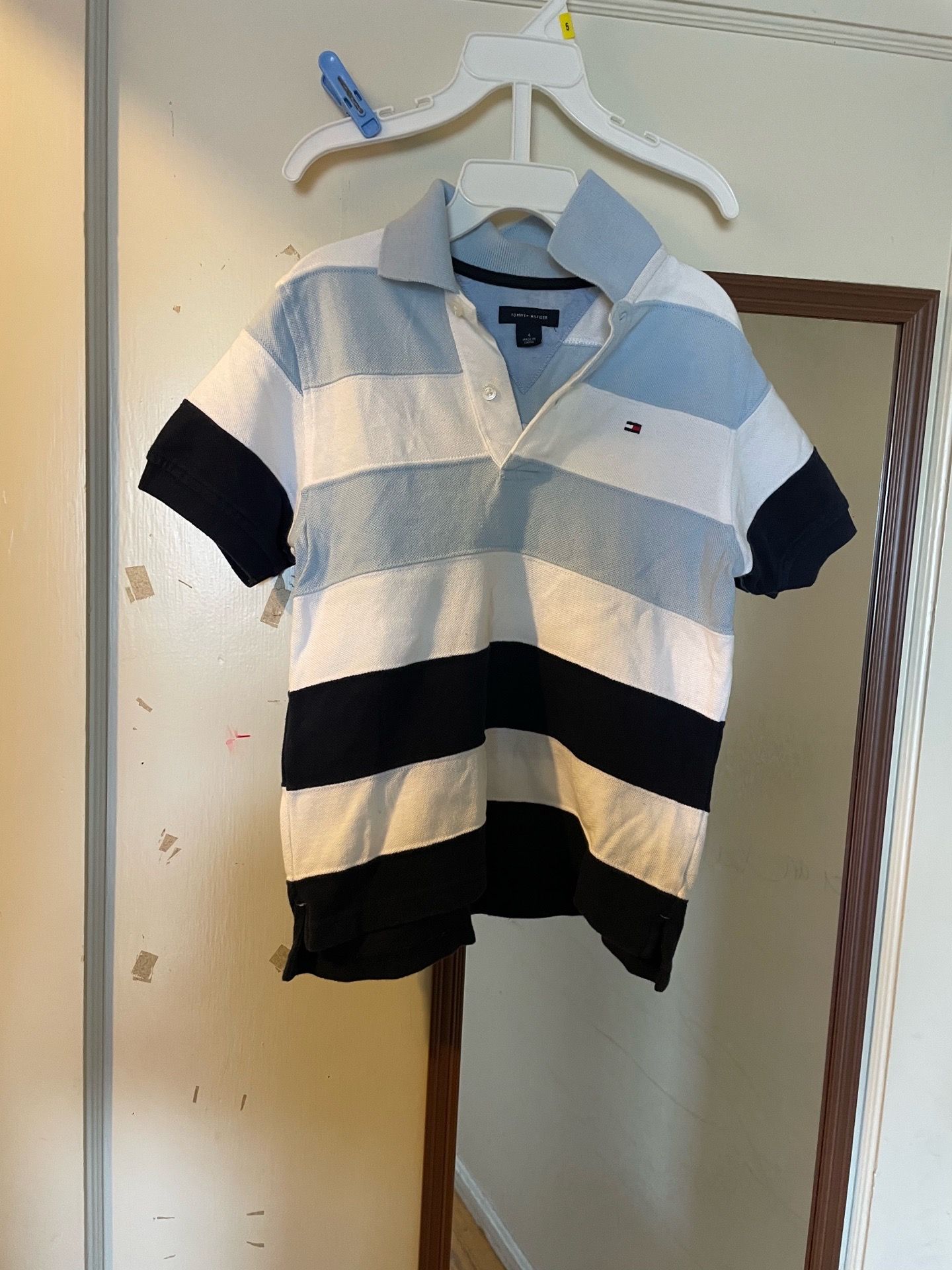 Tommy Hilfiger Toddler Boys Striped Polo Shirt - Size 4 / 4T - Blue, White & Navy Description: Brand: Tommy Hilfiger Size: 4 (Toddler / Little Boys)