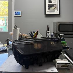 BMW X7 G07 LCI ORIGINAL OEM LEFT LED HEADLIGHT 2023-2026 