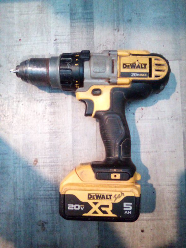 DeWalt DCD985 1/2"(13mm) Drill/Driver/Hammerdrill