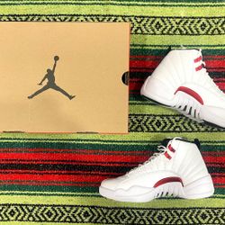 Jordan 12 Twist: Size 9 