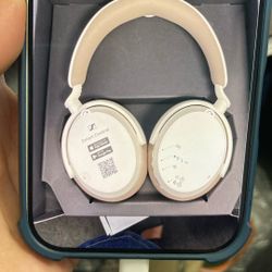 Sennheiser Accentum Wireless Bluetooth ANC Headphones White