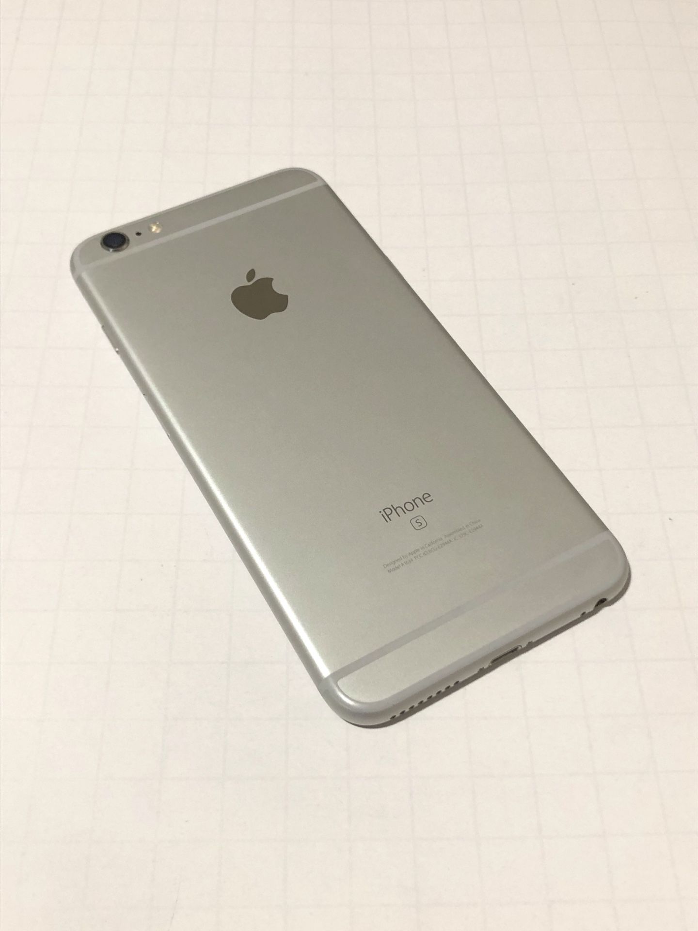 Apple iphone 6s plus 64gb (desbloqueado)