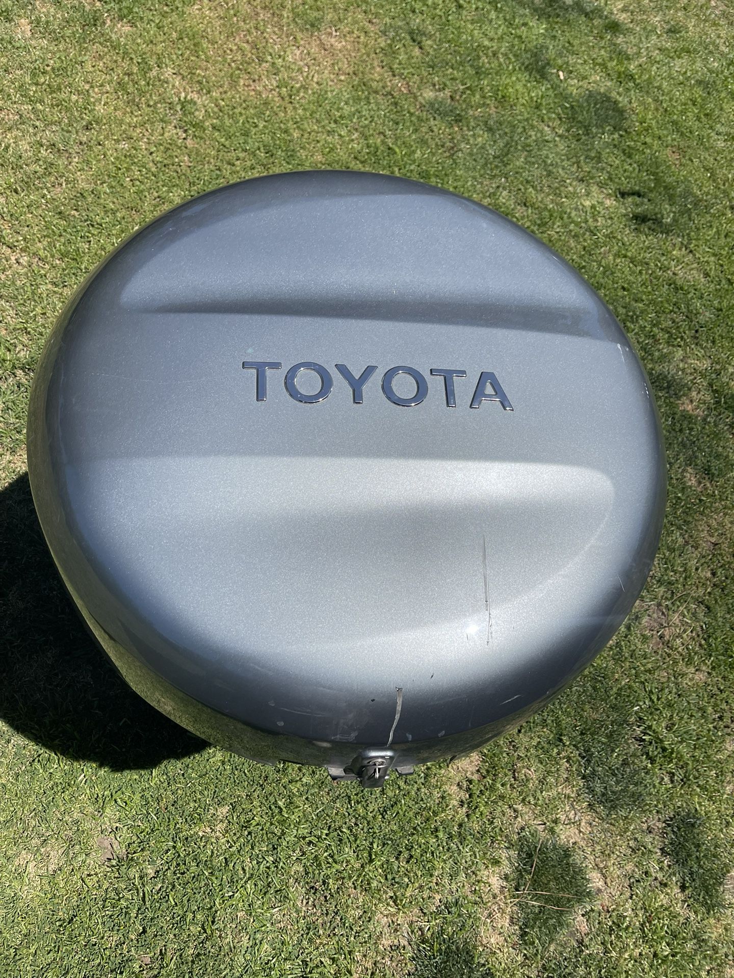 2001-2004 Toyota Rav4 Spare Tire Carrier Hard Cover OEM $300 OBO